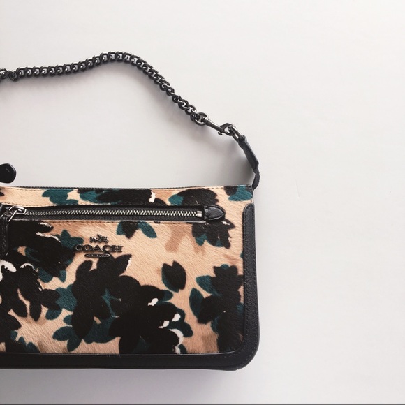 Coach Nolita Wristlet 24 - Picture 2 of 8